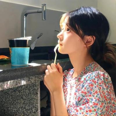 丑小鸭的天鹅湖